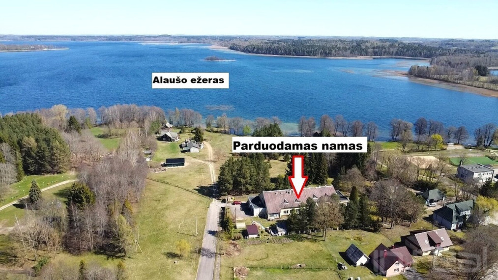 Šalia Alaušo ežero, Sudeikių miestelyje parduodamas didžiulis namas gyvenimui ir verslui 1