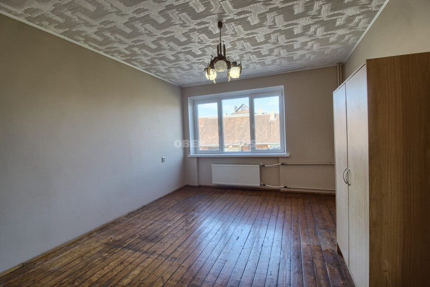 Parduodamas namas Jaunystės g., Vijolių k., Šiaulių r. sav., 373.41 m2 ploto, 2 aukštai 11
