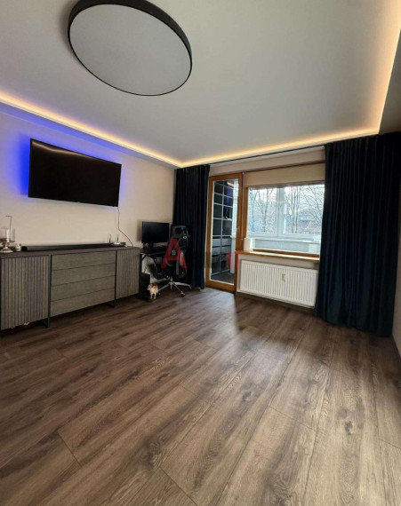 Parduodamas butas Medžiotojų g., Centras, Klaipėdos m., Klaipėdos m. sav., 35 m² ploto 1 kambarys 13