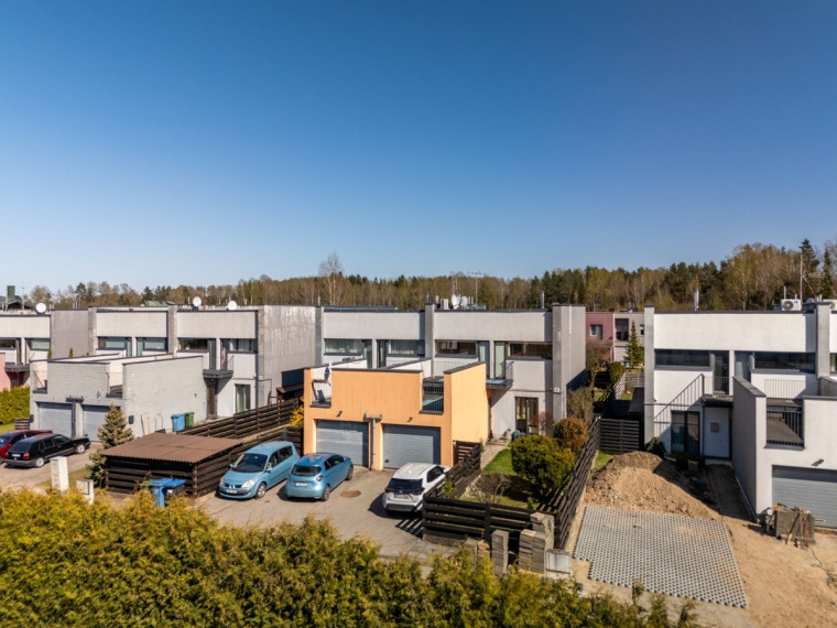 Parduodamas namas Motiejaus Valančiaus g., Bendorių k., Vilniaus r. sav., 157.7 m2 ploto, 2 aukštai 21