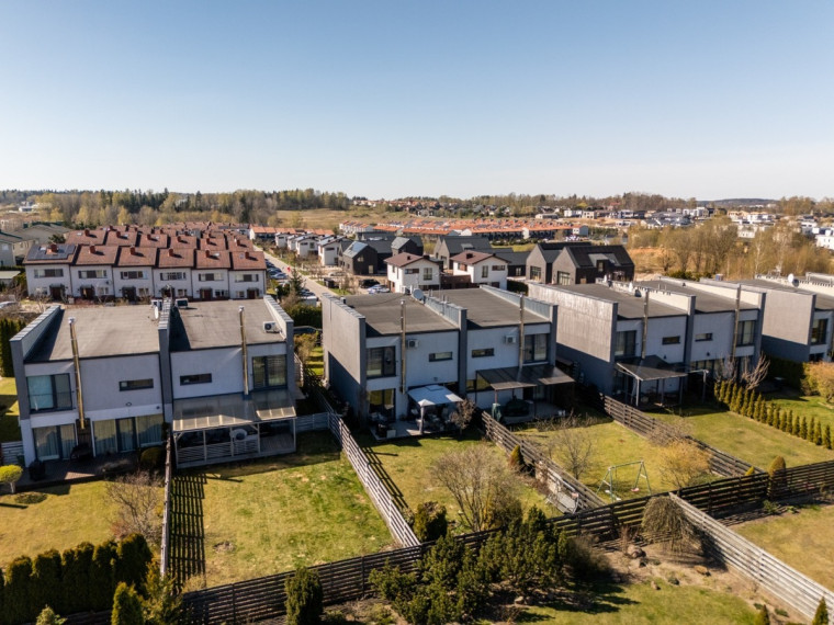 Parduodamas namas Motiejaus Valančiaus g., Bendorių k., Vilniaus r. sav., 157.7 m2 ploto, 2 aukštai 22