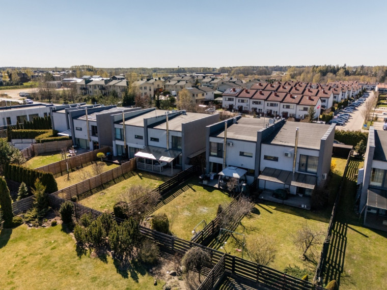 Parduodamas namas Motiejaus Valančiaus g., Bendorių k., Vilniaus r. sav., 157.7 m2 ploto, 2 aukštai 23