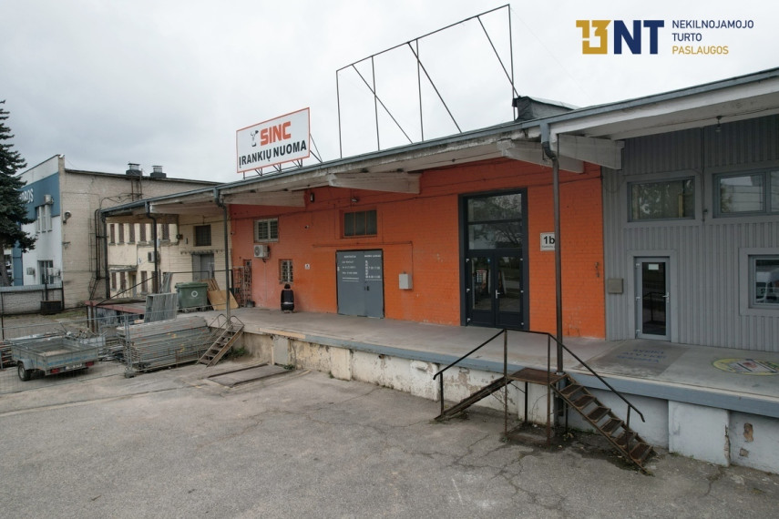 PREKYBOS-SANDĖLIAVIMO PATALPOS, SU RAMPA IR KELTUVU 11