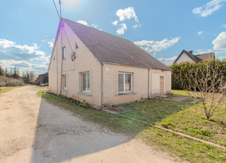 Parduodamas namas Tulpių g., Gražučių k., Prienų r. sav., 97.98 m2 ploto, 1 aukštai Parduodamas namas Tulpių g., Gražučių k., Prienų r. sav., 97.98 m2 ploto, 1 aukštai