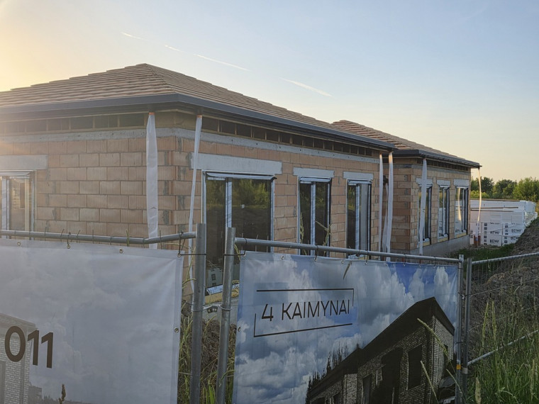 Prie Ringaudų ribos, blokuotas per sandėliuką 10
