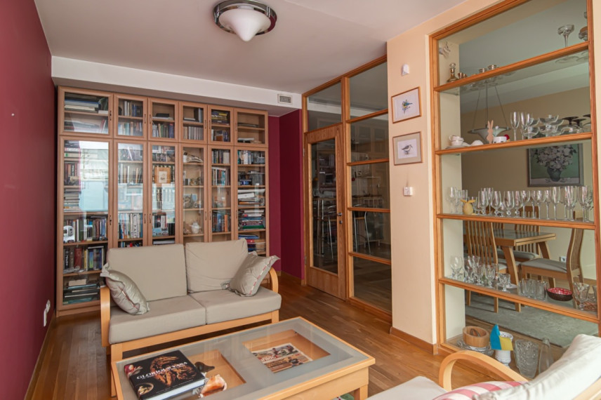 Parduodamas namas Noragiškių g., Vilniaus m., Vilniaus m. sav., 203.76 m2 ploto,  aukštai 4