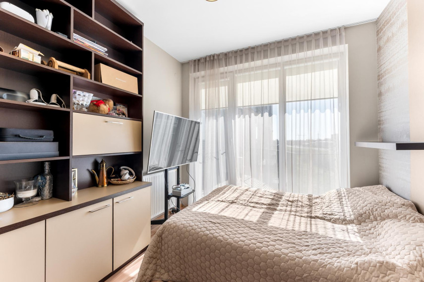 Nuomojamas butas Šiaulių m., Šiaulių m. sav., 154.56 m² ploto 5 kambariai 12