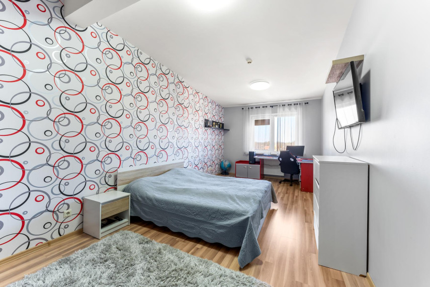Nuomojamas butas Šiaulių m., Šiaulių m. sav., 154.56 m² ploto 5 kambariai 22