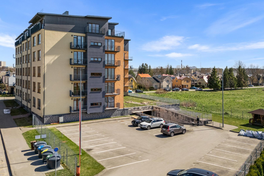 Nuomojamas butas Šiaulių m., Šiaulių m. sav., 154.56 m² ploto 5 kambariai 33