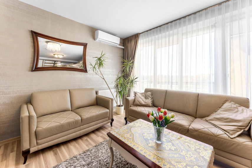 Nuomojamas butas Šiaulių m., Šiaulių m. sav., 154.56 m² ploto 5 kambariai 6