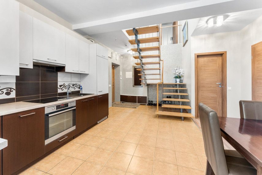 Nuomojamas butas Šiaulių m., Šiaulių m. sav., 154.56 m² ploto 5 kambariai 7
