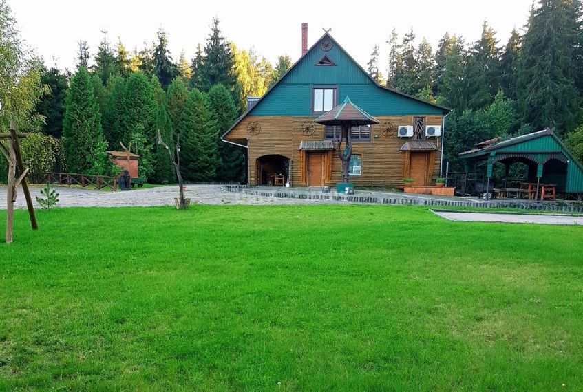 Parduodamas namas Kryžbarko k., Kelmės r. sav., 377.07 m2 ploto, 2 aukštai 14