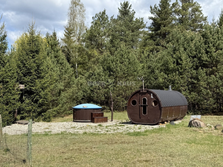 Parduodamas namas Kryžbarko k., Kelmės r. sav., 377.07 m2 ploto, 2 aukštai 17