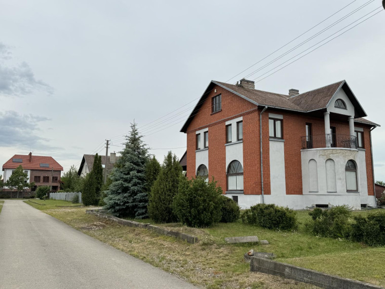 Parduodamas namas Vaidilutės skg., Molainių k., Panevėžio r. sav., 254.63 m² ploto 8 kambariai 2