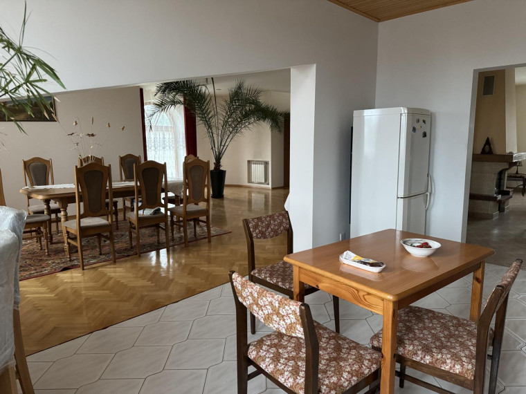 Parduodamas namas Vaidilutės skg., Molainių k., Panevėžio r. sav., 254.63 m² ploto 8 kambariai 16