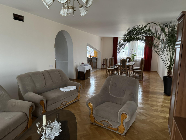 Parduodamas namas Vaidilutės skg., Molainių k., Panevėžio r. sav., 254.63 m² ploto 8 kambariai 18