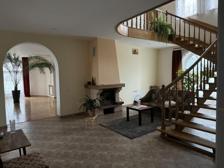 Parduodamas namas Vaidilutės skg., Molainių k., Panevėžio r. sav., 254.63 m² ploto 8 kambariai 19