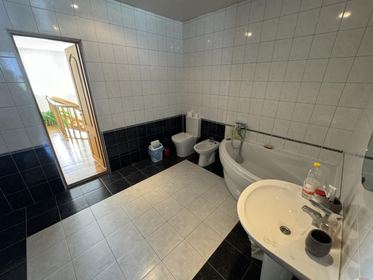 Parduodamas namas Vaidilutės skg., Molainių k., Panevėžio r. sav., 254.63 m² ploto 8 kambariai 36