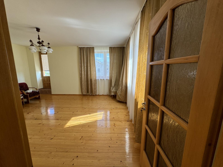 Parduodamas namas Vaidilutės skg., Molainių k., Panevėžio r. sav., 254.63 m² ploto 8 kambariai 42