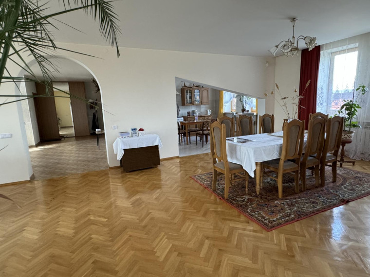 Parduodamas namas Vaidilutės skg., Molainių k., Panevėžio r. sav., 254.63 m² ploto 8 kambariai 45