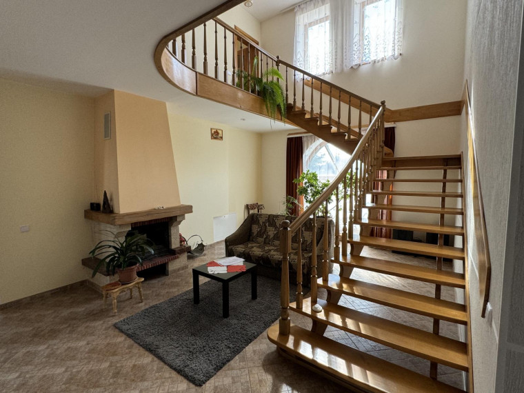 Parduodamas namas Vaidilutės skg., Molainių k., Panevėžio r. sav., 254.63 m² ploto 8 kambariai 47
