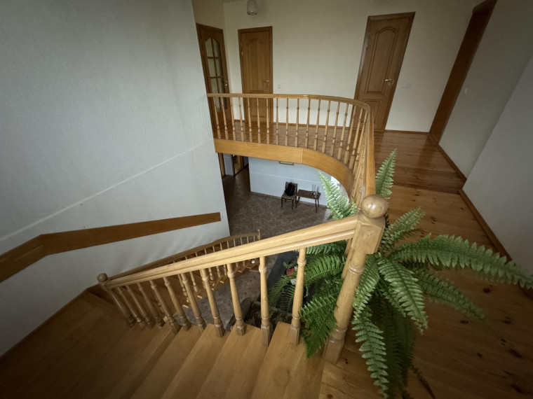 Parduodamas namas Vaidilutės skg., Molainių k., Panevėžio r. sav., 254.63 m² ploto 8 kambariai 6