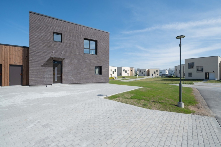 Parduodamas namas Girių g., Klevinės k., Vilniaus r. sav., 129.38 m2 ploto, 1 aukštai 44