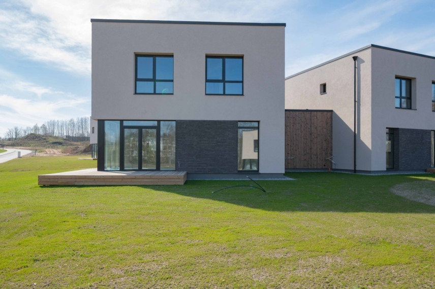 Parduodamas namas Girių g., Klevinės k., Vilniaus r. sav., 129.38 m2 ploto, 1 aukštai 50