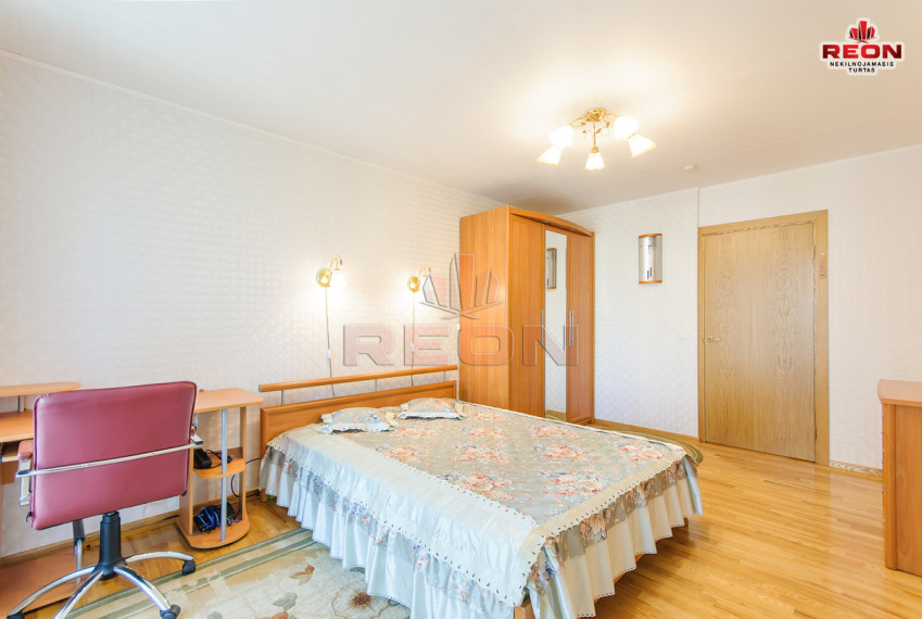 Nuomojamas butas Loretos Asanavičiūtės g., Karoliniškės, Vilniaus m., Vilniaus m. sav., 91 m2 ploto, 3 kambariai 5