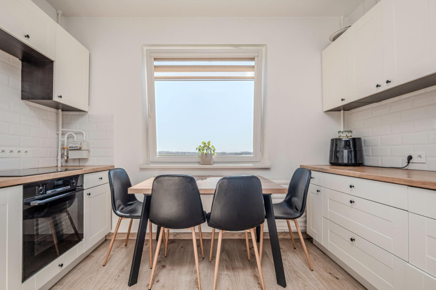 Parduodamas butas Jūrininkų pr., Bandužiai, Klaipėdos m., Klaipėdos m. sav., 60.00 m² ploto 2 kambariai 13