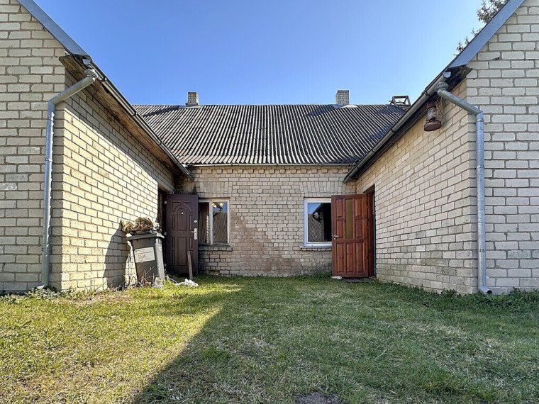 PARDUODAMAS 126,55 KV. M. NAMAS 24,99 ARŲ SKLYPE TRUSKAVOS KAIME, KĖDAINIŲ RAJONE 9