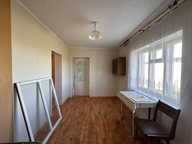 PARDUODAMAS 126,55 KV. M. NAMAS 24,99 ARŲ SKLYPE TRUSKAVOS KAIME, KĖDAINIŲ RAJONE 12