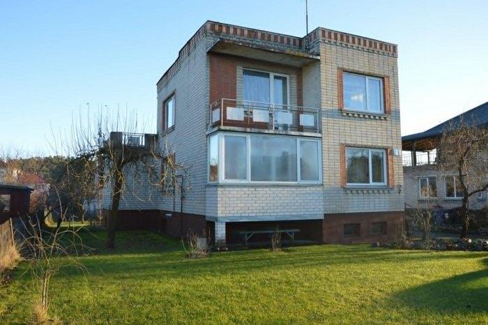 Parduodamas namas Putinų g., Ukmergės m., Ukmergės r. sav., 103.00 m² ploto 5 kambariai 4