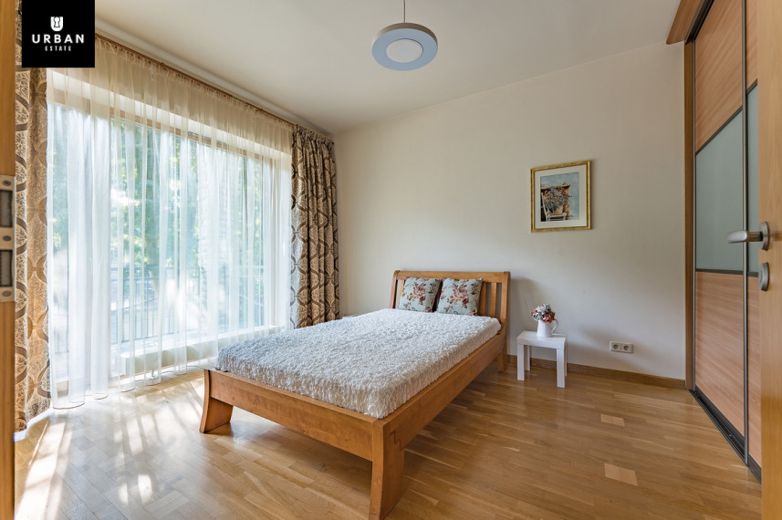 Parduodamas namas Filaretų g., Filaretuose, Vilniuje, 282.72 kv.m ploto, 2 aukštai 17