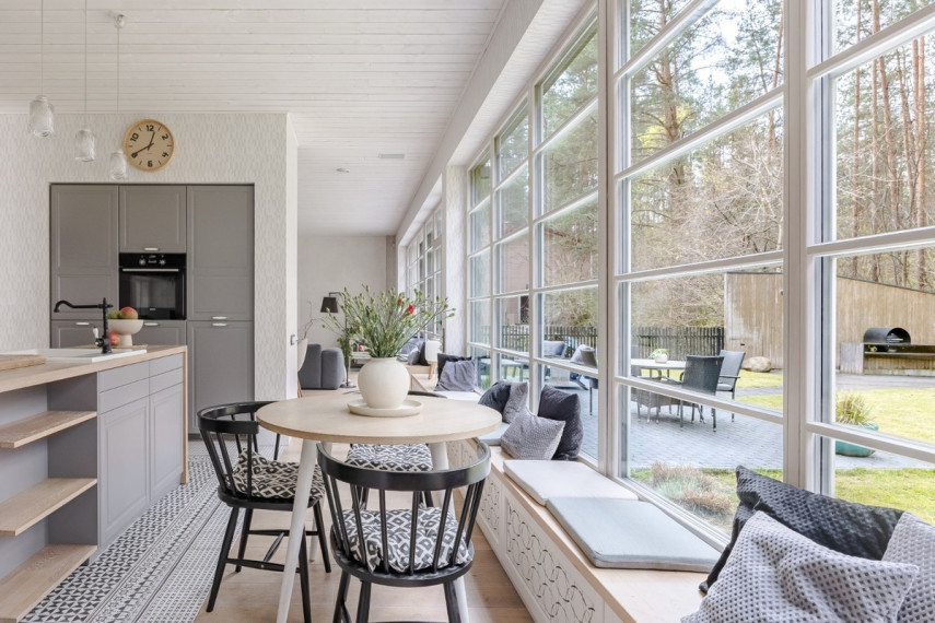Parduodamas namas Turniškių Sodų g., Vilniaus m., Vilniaus m. sav., 284.29 m2 ploto, 2 aukštai 8