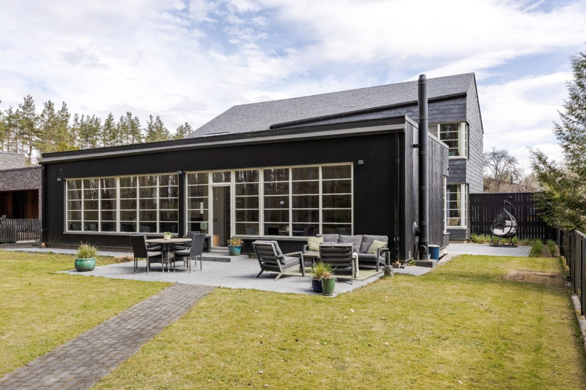Parduodamas namas Turniškių Sodų g., Vilniaus m., Vilniaus m. sav., 284.29 m2 ploto, 2 aukštai 28