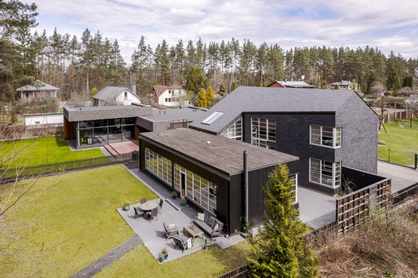 Parduodamas namas Turniškių Sodų g., Vilniaus m., Vilniaus m. sav., 284.29 m2 ploto, 2 aukštai 29