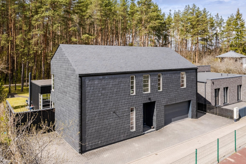 Parduodamas namas Turniškių Sodų g., Vilniaus m., Vilniaus m. sav., 284.29 m2 ploto, 2 aukštai 30