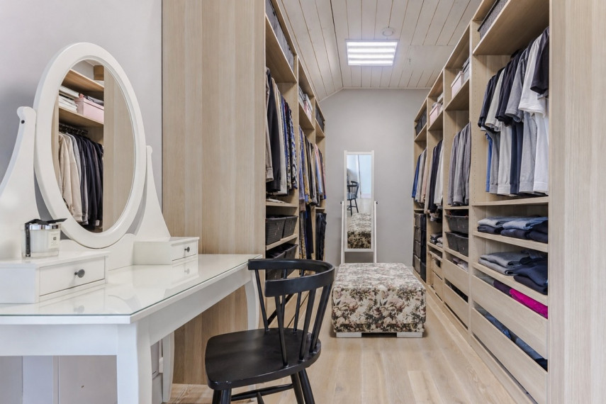 Parduodamas namas Turniškių Sodų g., Vilniaus m., Vilniaus m. sav., 284.29 m2 ploto, 2 aukštai 12