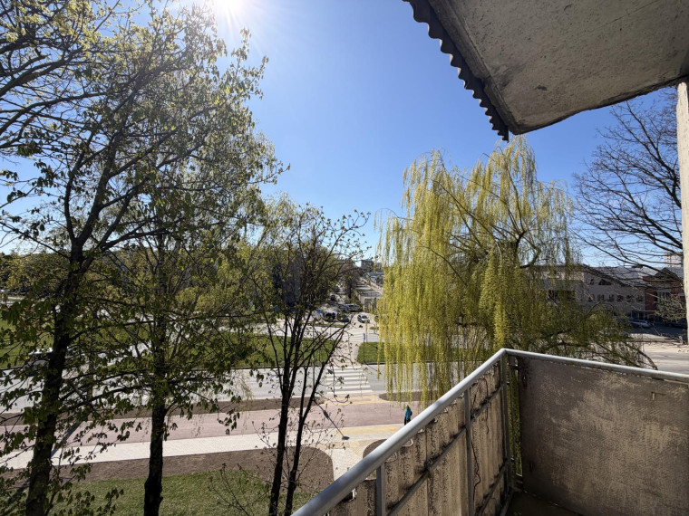 Parduodamas butas Birželio 23-iosios g., Dainava, Kauno m., Kauno m. sav., 62.00 m² ploto 3 kambariai 5