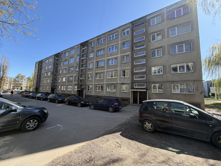 Parduodamas butas Birželio 23-iosios g., Dainava, Kauno m., Kauno m. sav., 62.00 m² ploto 3 kambariai 20
