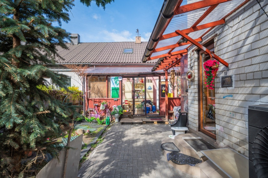 Parduodamas namas Giedraičių g., Vilniaus m., Vilniaus m. sav., 158.62 m2 ploto, 2 aukštai 26