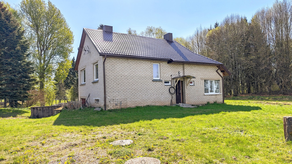 Parduodamas namas Parko g., Balninkų mstl., Molėtų r. sav., 120 m2 ploto, 1 aukštai 3
