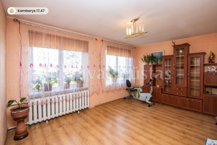 Parduodamas namas Kretingos r. sav., Salantų m., Liepų, 180 m2 ploto,  aukštai 5