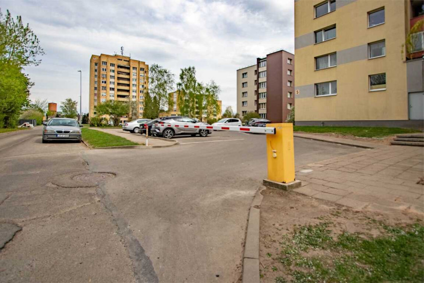 Parduodamas 2 k. butas Prekybos g. Panevėžyje 11