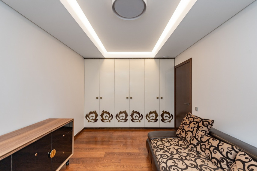 Parduodamas namas Viešios g., Kauno m., Kauno m. sav., 325.67 m2 ploto, 2 aukštai 23