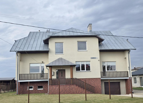 Parduodamas namas Dvaro g., Molainių k., Panevėžio r. sav., 280.80 m² ploto 5 kambariai Parduodamas namas Dvaro g., Molainių k., Panevėžio r. sav., 280.80 m² ploto 5 kambariai