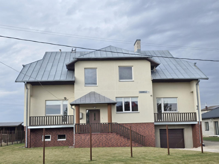 Parduodamas namas Dvaro g., Molainių k., Panevėžio r. sav., 280.80 m² ploto 5 kambariai 1