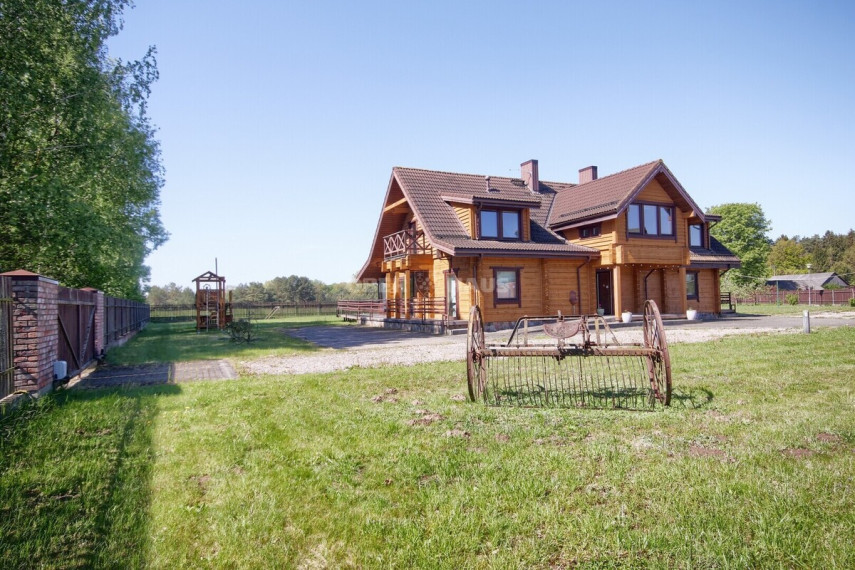 Parduodamas namas Žiedo g. , Virbališkių k., Kauno r. sav., 272.75 m2 ploto, 2 aukštai 2