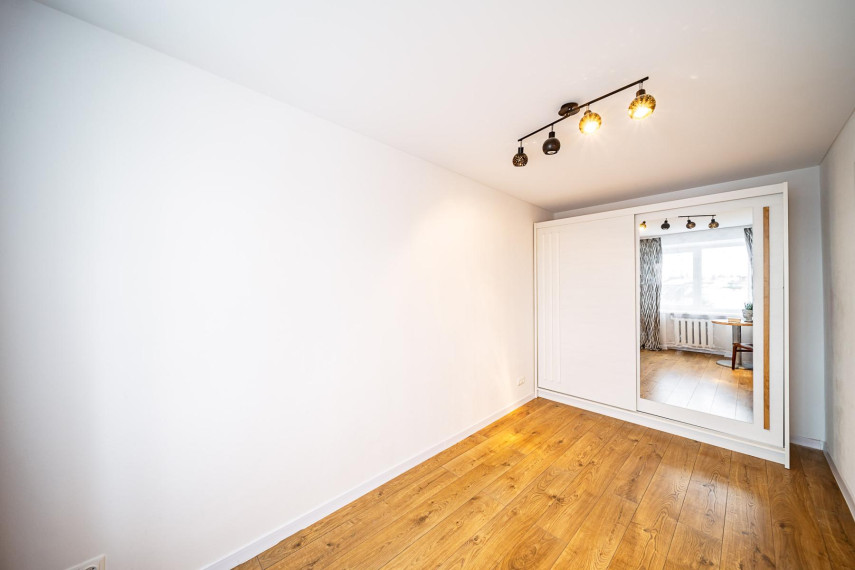 Parduodamas butas Seinų g., Žaliakalnis, Kauno m., Kauno m. sav., 52.54 m² ploto 3 kambariai 9